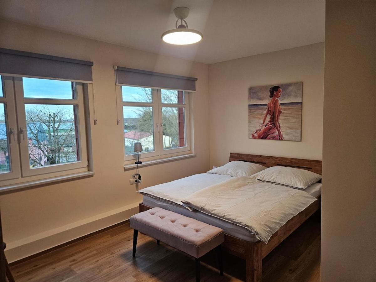 Ferienwohnung Glueck Am See ستيرنبرغ المظهر الخارجي الصورة